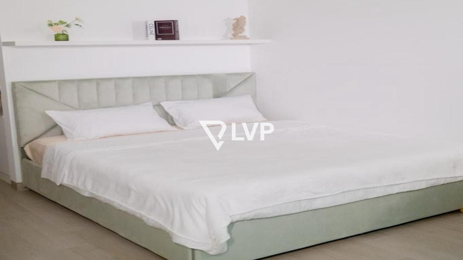 Fully Furnished | Modern Living | Bright Layout — photo 6