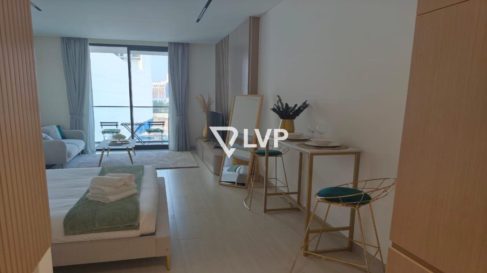 Furnished | Open Community View | Vacant June 1 — photo 3