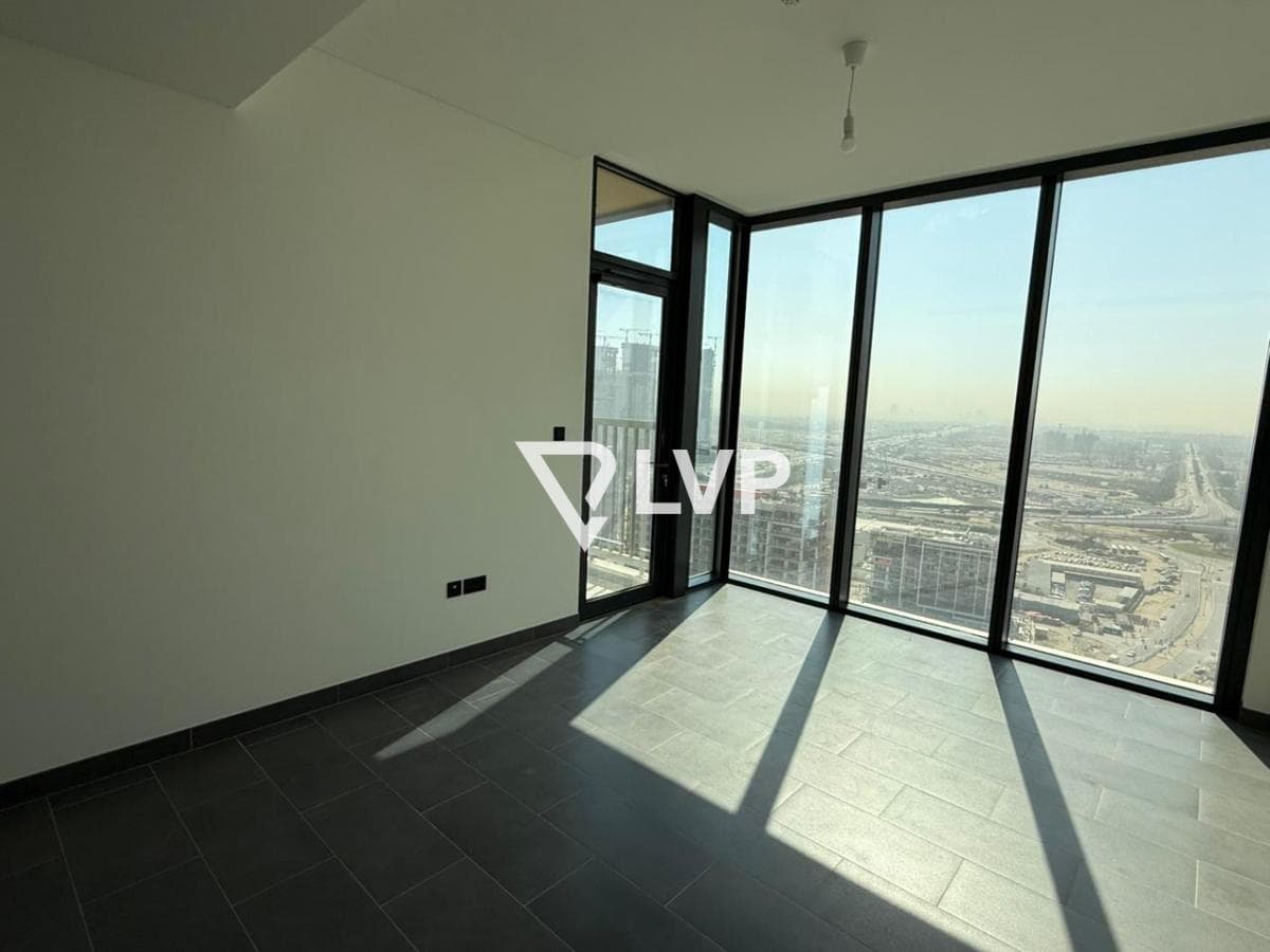 Spacious Layout | 2BR + Study | Vacant — photo 3