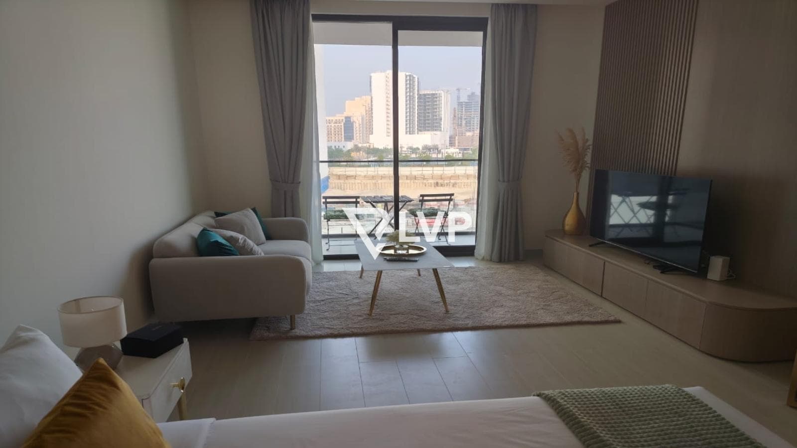 Furnished | Open Community View | Vacant June 1 — photo 6