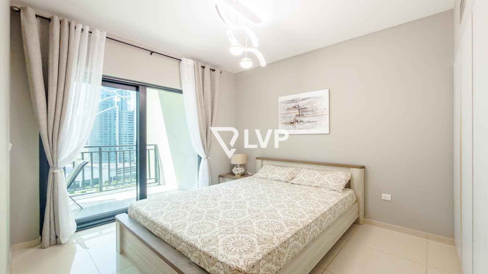 Fully Furnished | High Floor 1BR | Pool View — photo 4