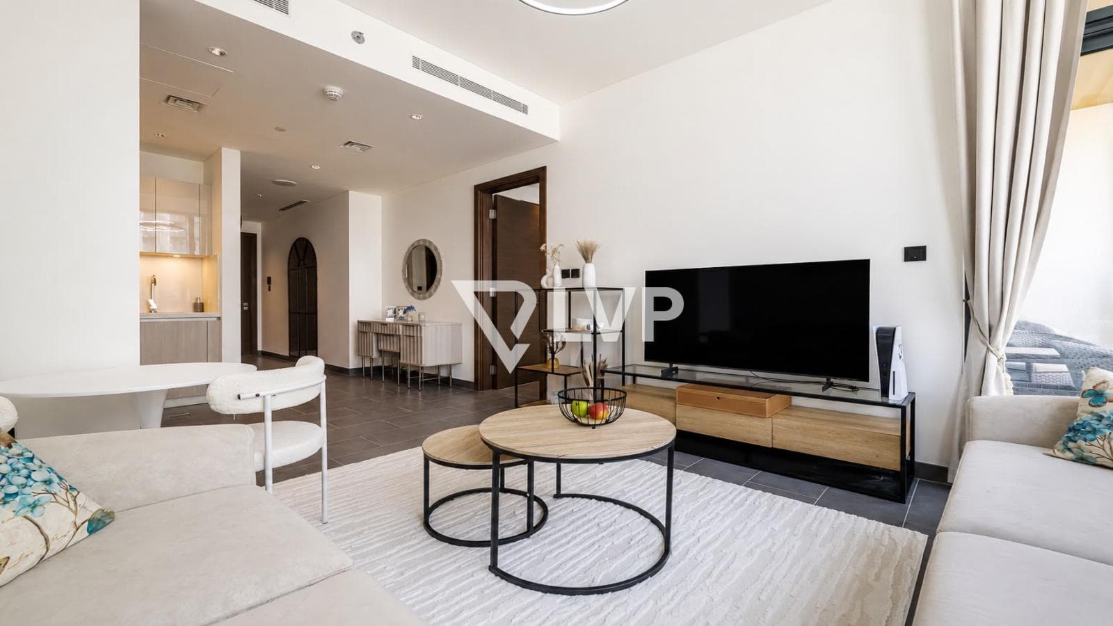 High-Floor |Furnished |Open View |Prime Amenities — photo 3