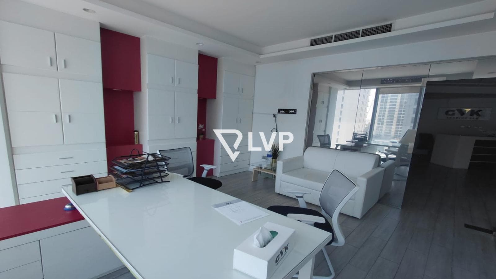 Furnished | Mid Floor | Private Pantry & Toilet — photo 6