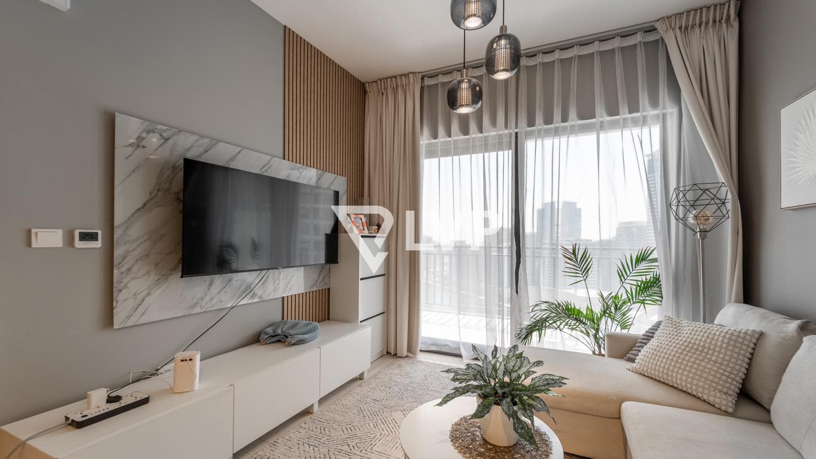High Floor | Community & Pool View | Furnished — photo 6