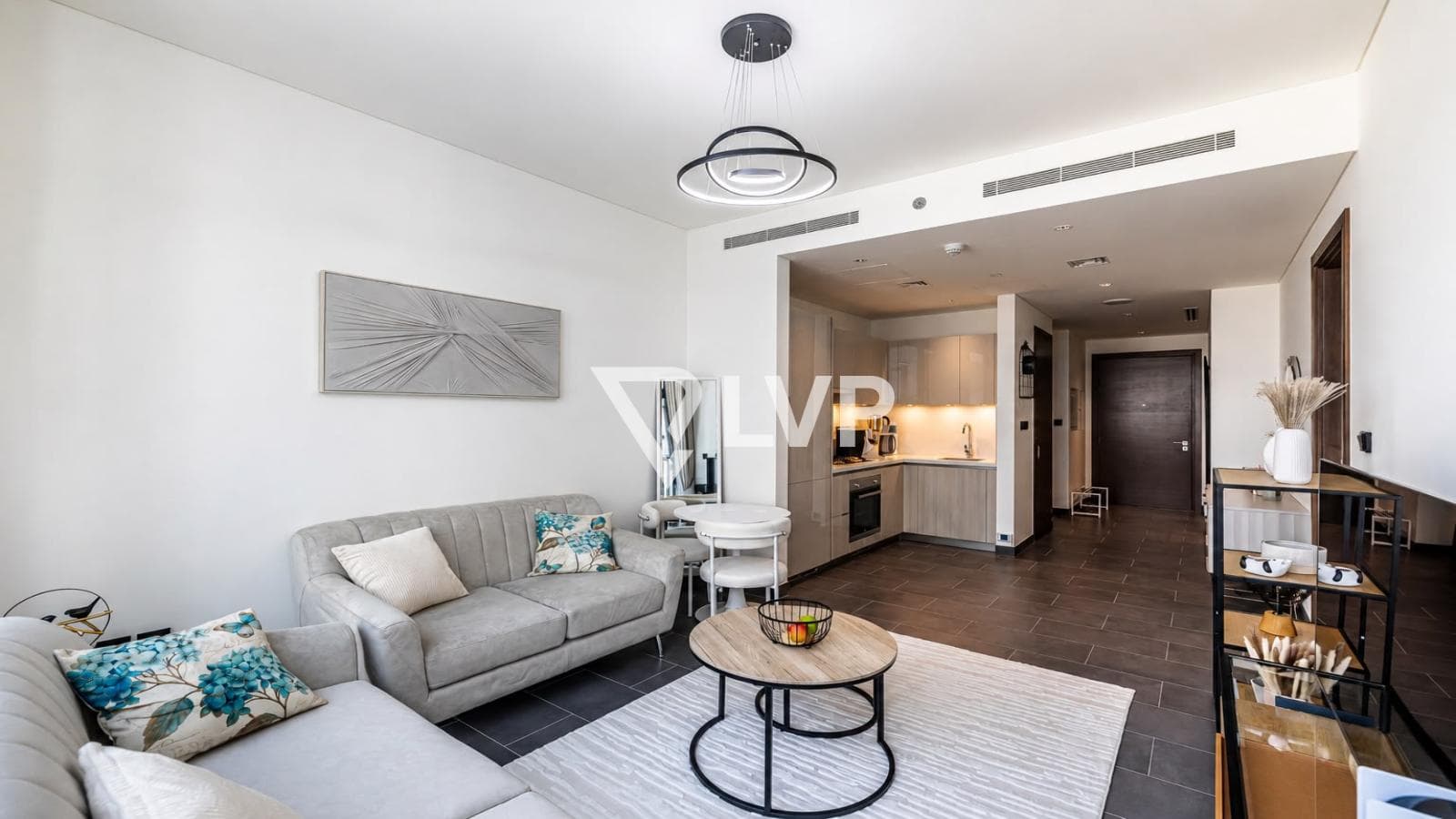 High-Floor |Furnished |Open View |Prime Amenities — photo 5