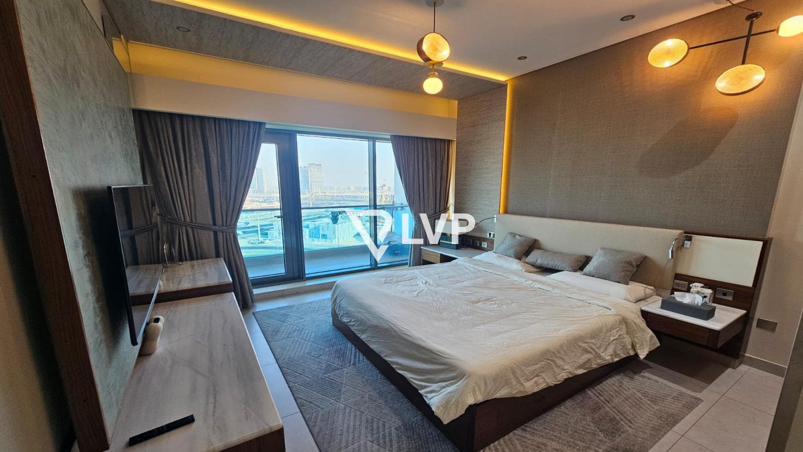 Fully Furnished | High Floor | Canal View | Rented — photo 4