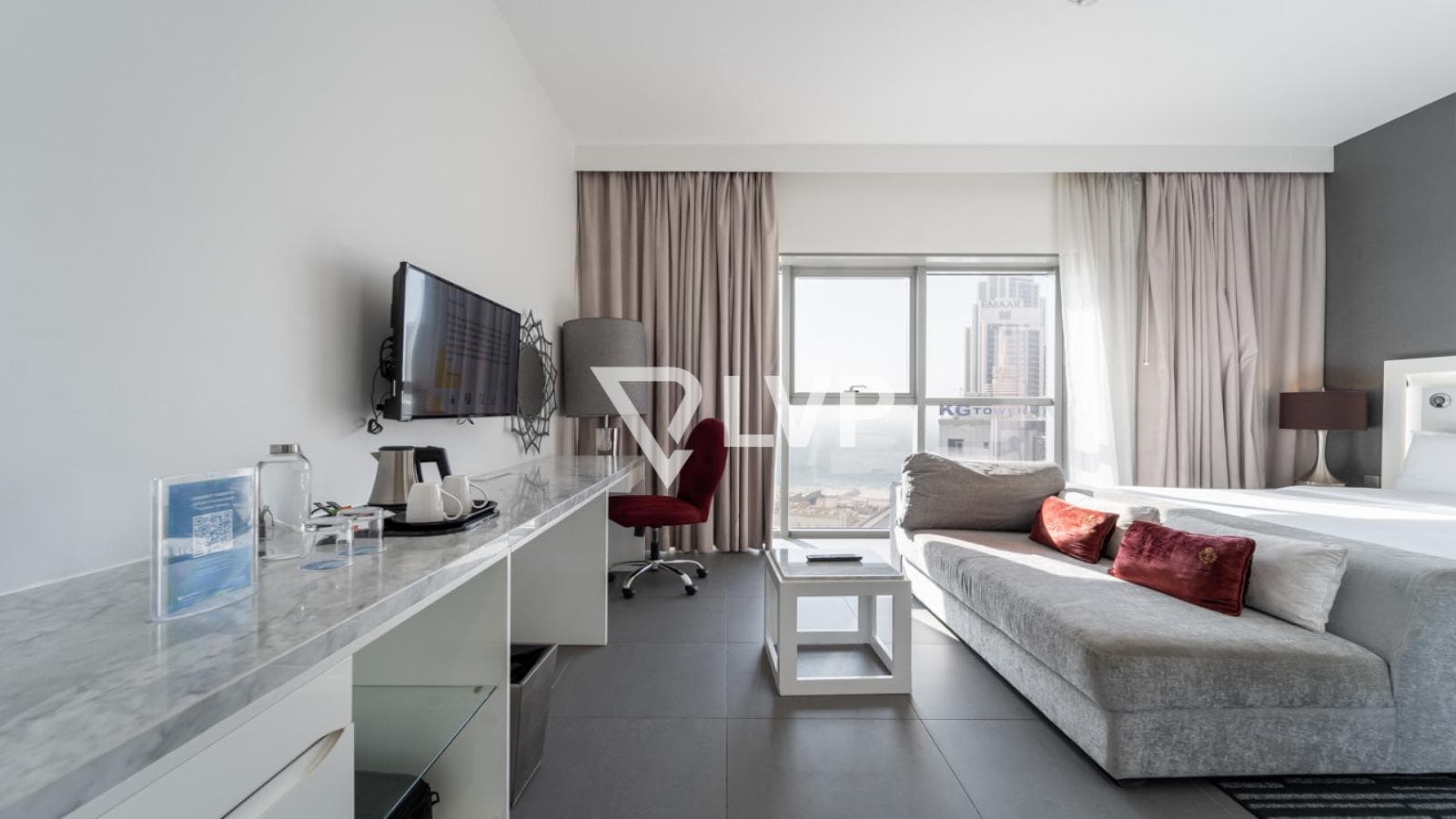 High Floor | Fully Furnished | Open Community View — photo 4