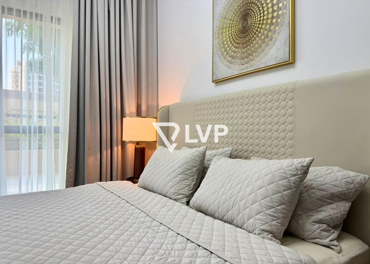 VACANT | PRIME LOCATION | FULLY UPGRADED — photo 6