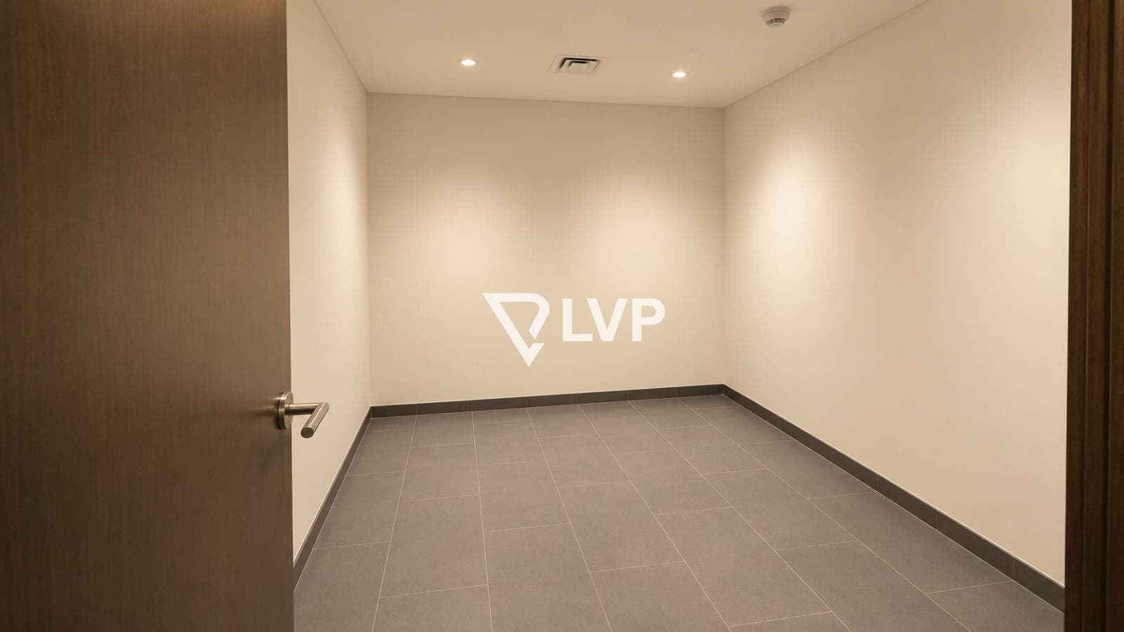 Below Original Price |Unique Layout |Investor Deal — photo 3