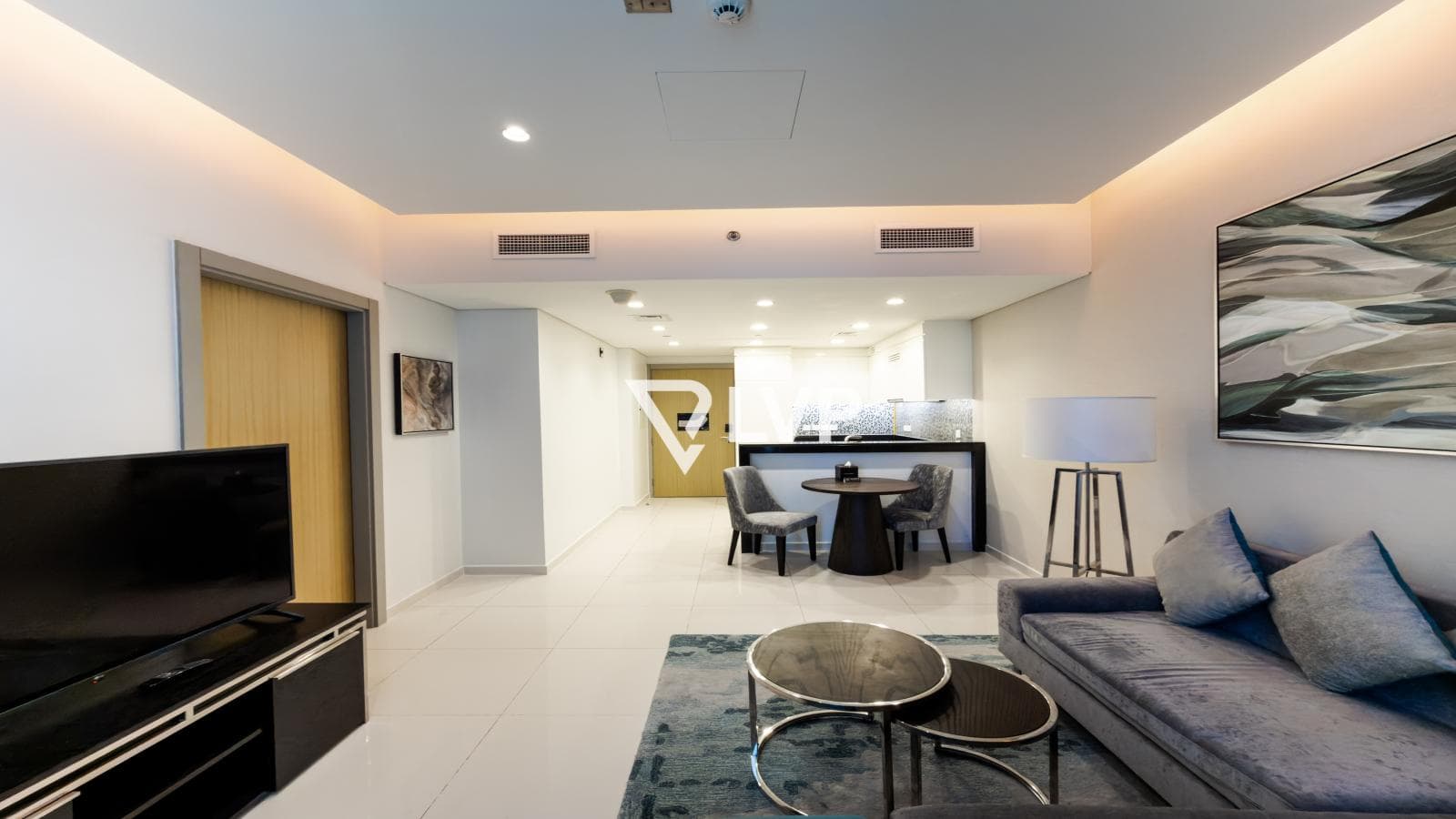 Below OP | High Floor | Furnished | Pool View — photo 4