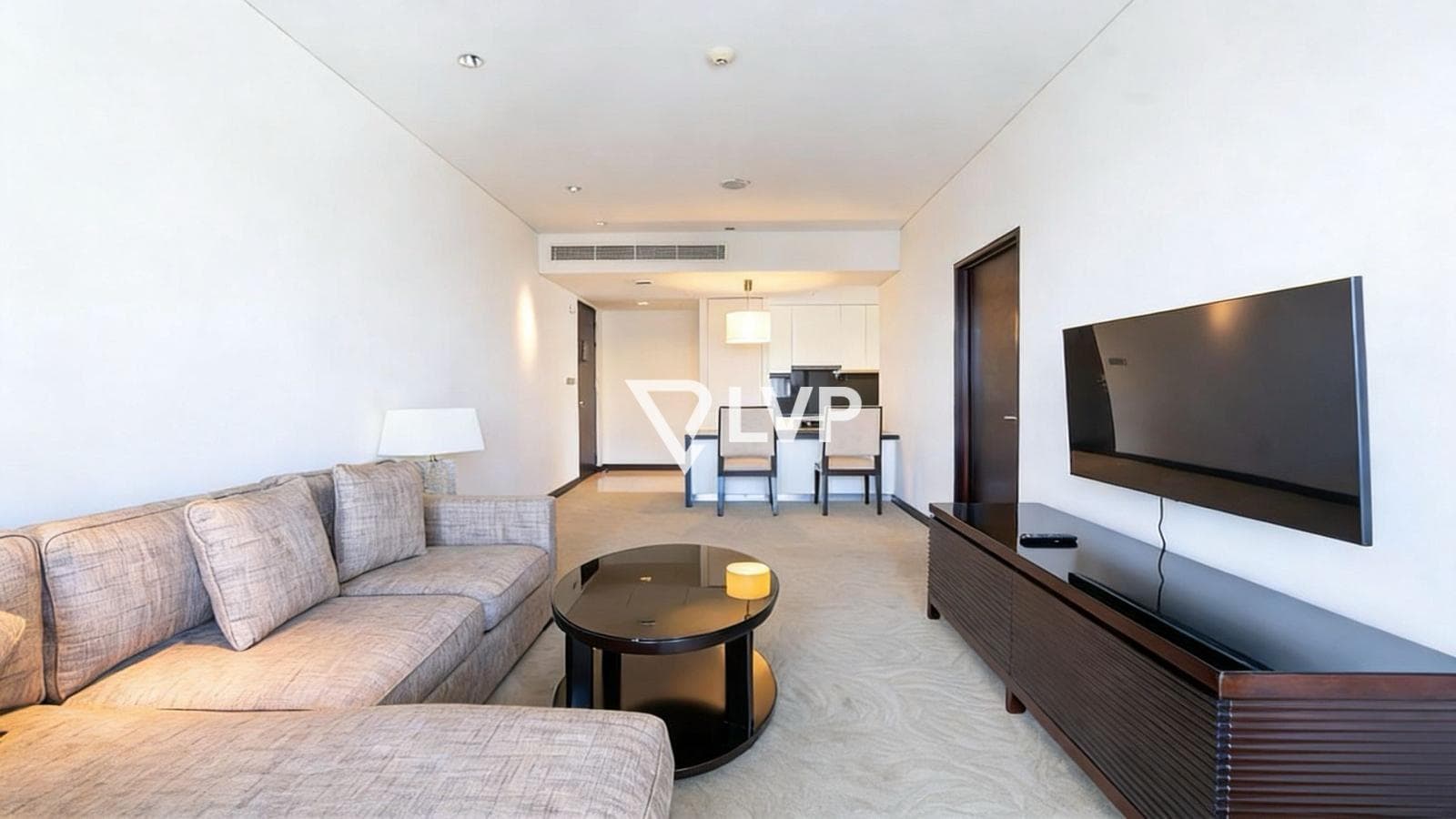 Prime location | Motivated Seller | Marina View — photo 3