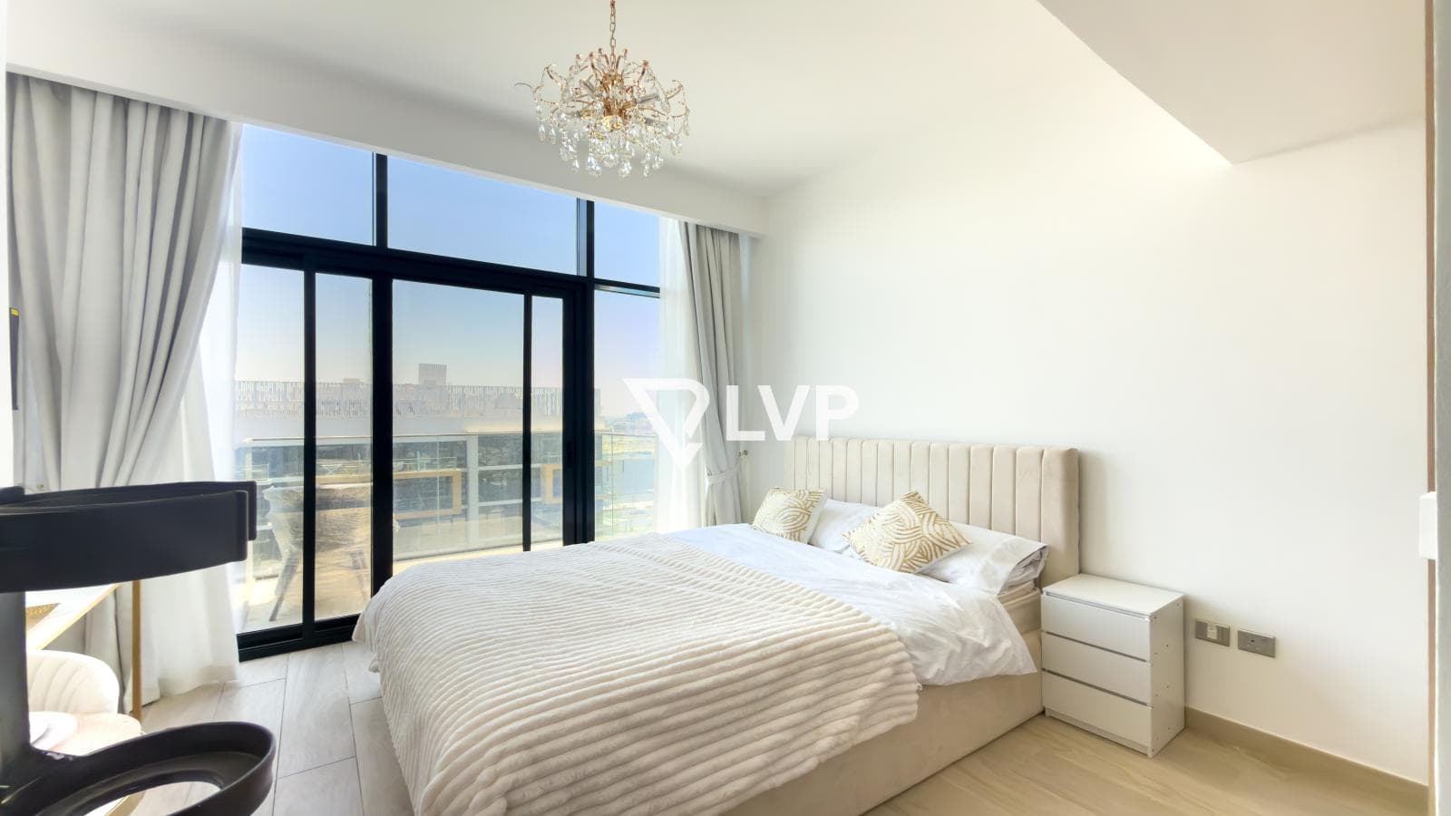 High Floor | Fully Furnished | Brand New Studio — photo 3