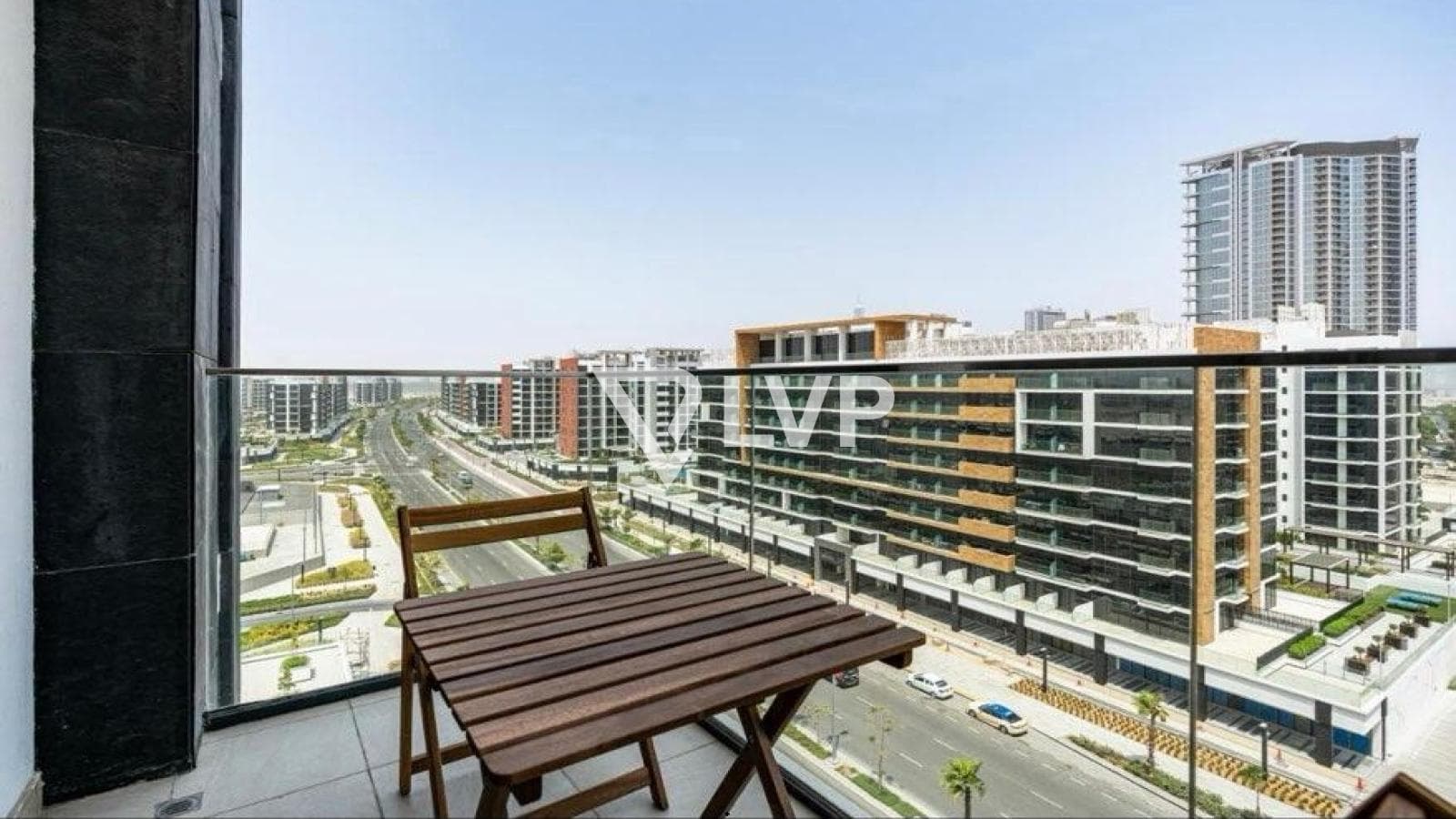 Fully Furnished |Mid Floor |Road & Community View — photo 4