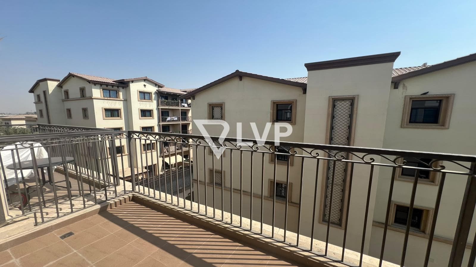 3BR + Maid’s Room | Community View | Spacious — photo 6
