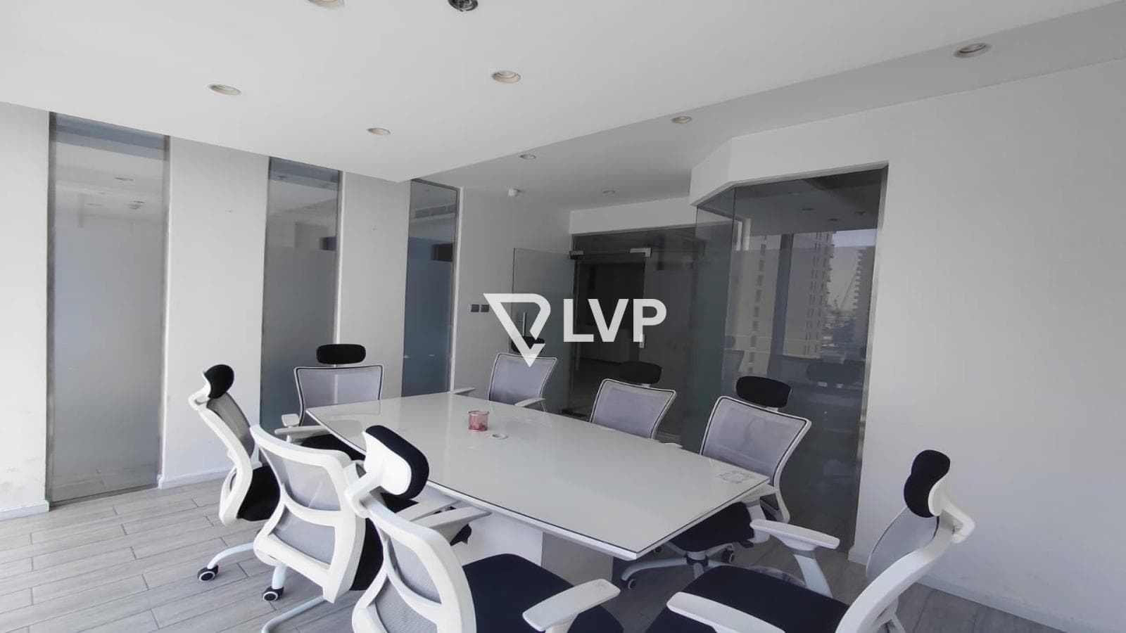 Furnished | Mid Floor | Private Pantry & Toilet — photo 4