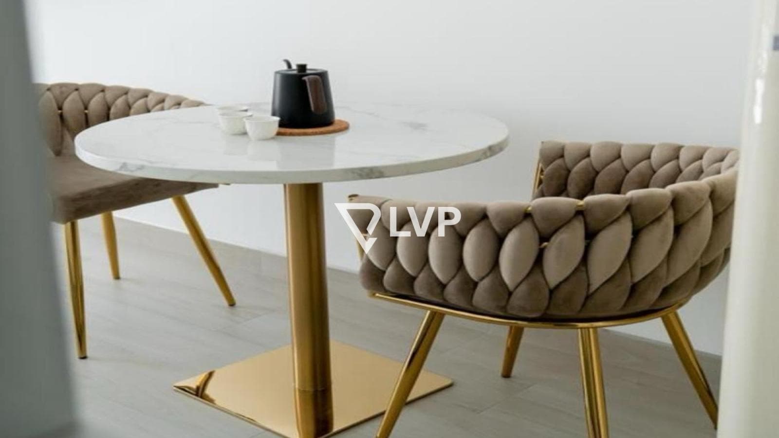 Fully Furnished | Modern Living | Bright Layout — photo 5
