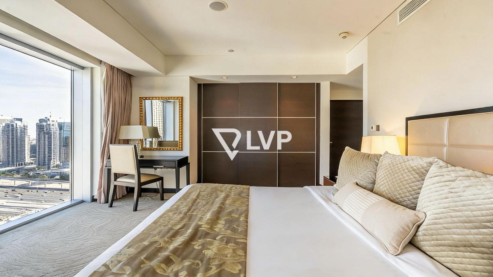 Prime location | Motivated Seller | Marina View — photo 6