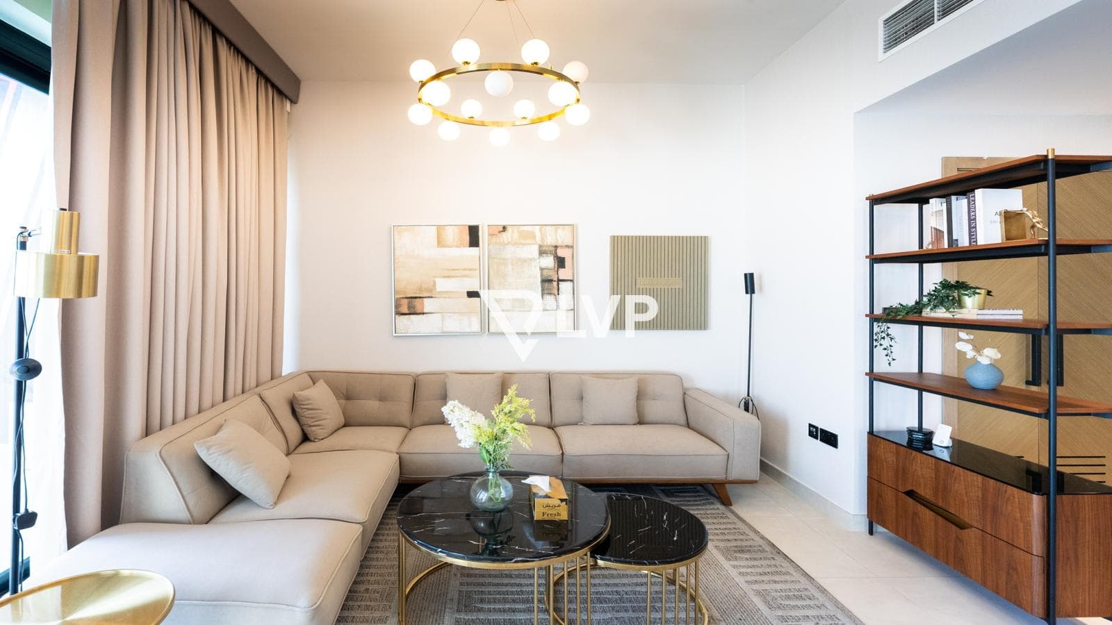 Fully Furnished | High Floor | Canal Views — photo 3