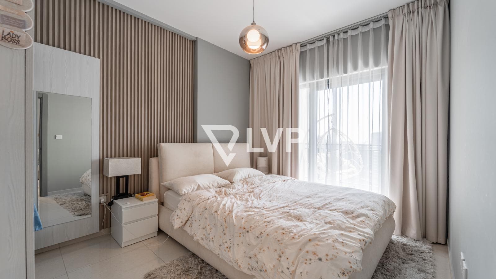 High Floor | Community & Pool View | Furnished — photo 4