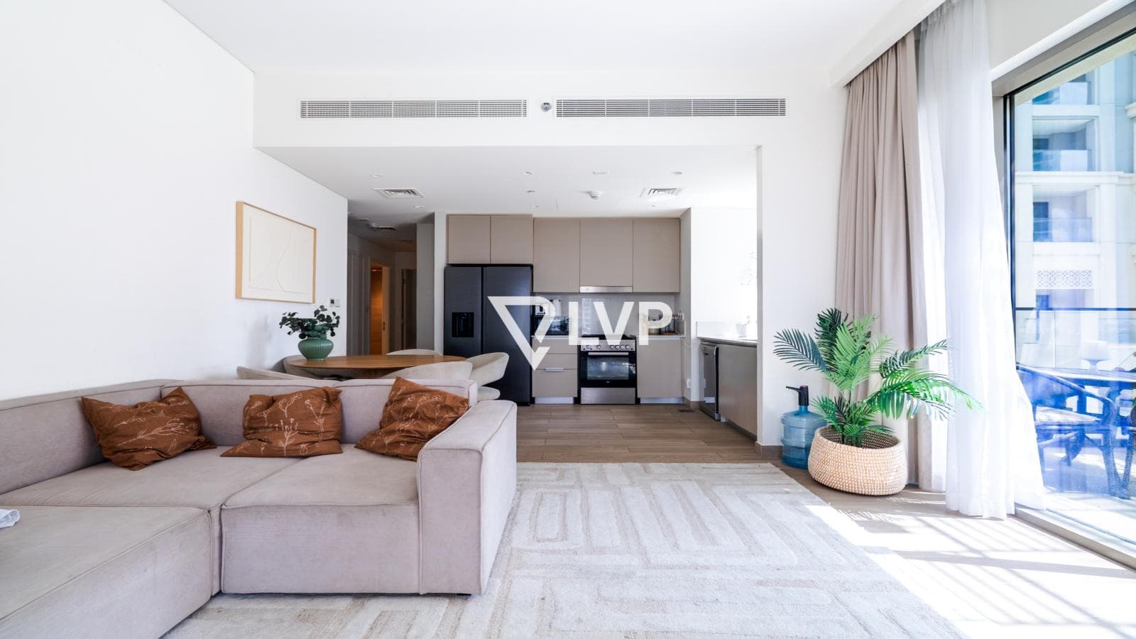 Lagoon View | Exclusive | Spacious Layout — photo 5