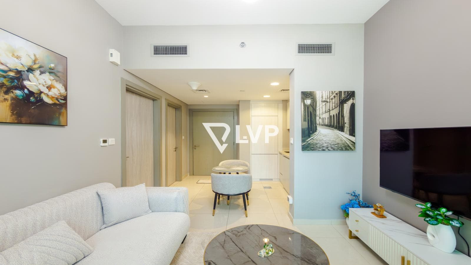 Fully Furnished | High Floor 1BR | Pool View — photo 3