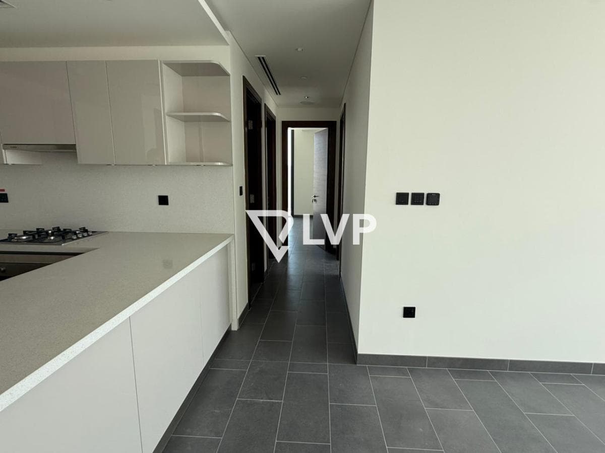 Spacious Layout | 2BR + Study | Vacant — photo 6