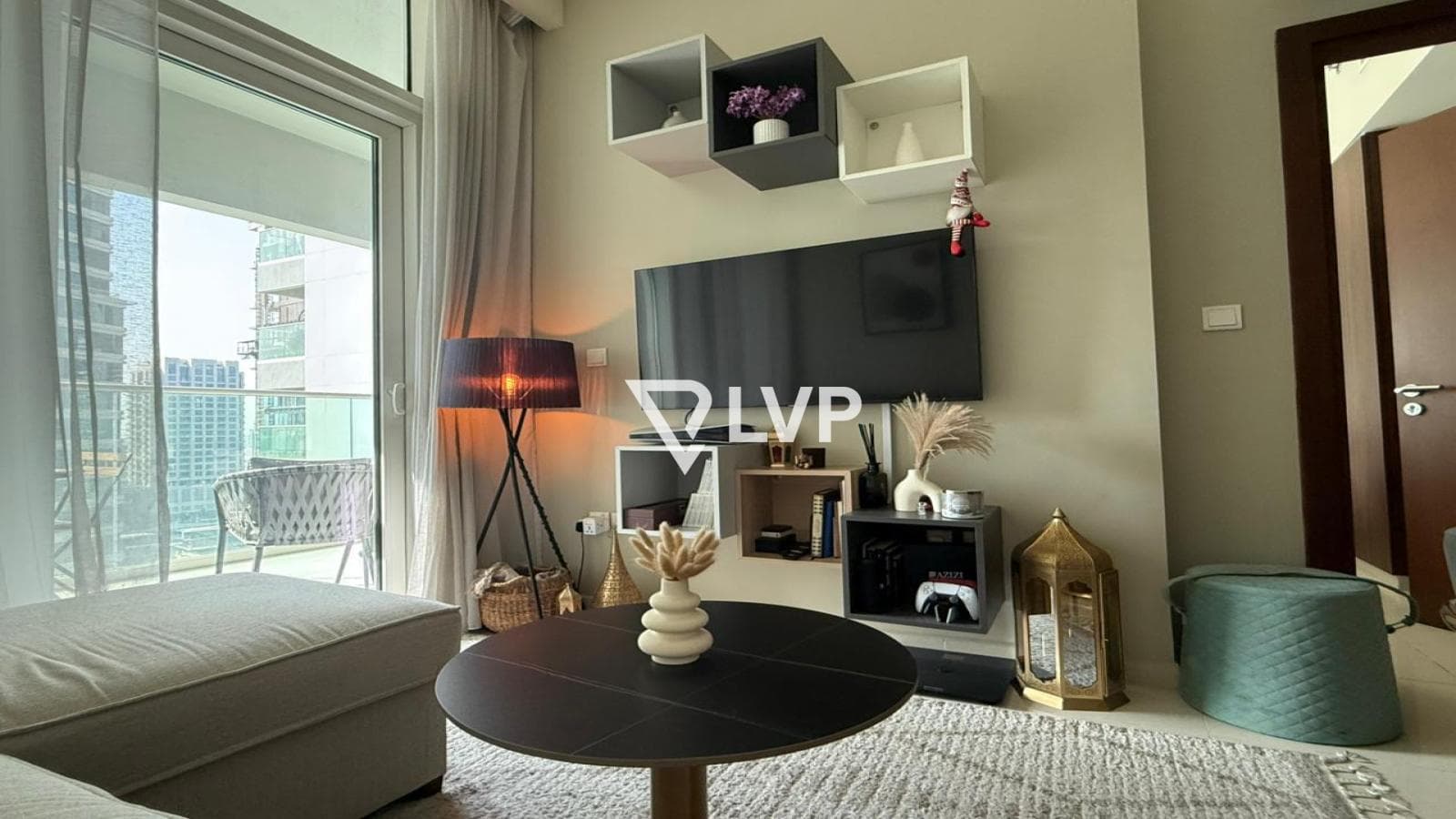 Furnished | Premium 1BHK | Mid Floor | Canal View — photo 6