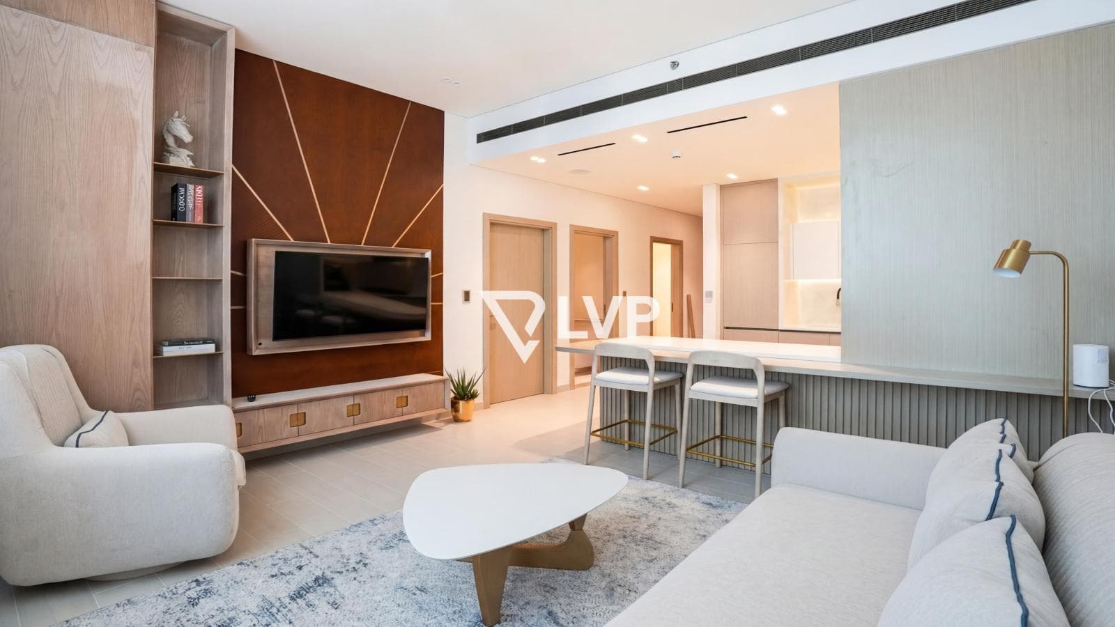 Furnished | 1BR + Study | High Floor | Jacuzzi — photo 1