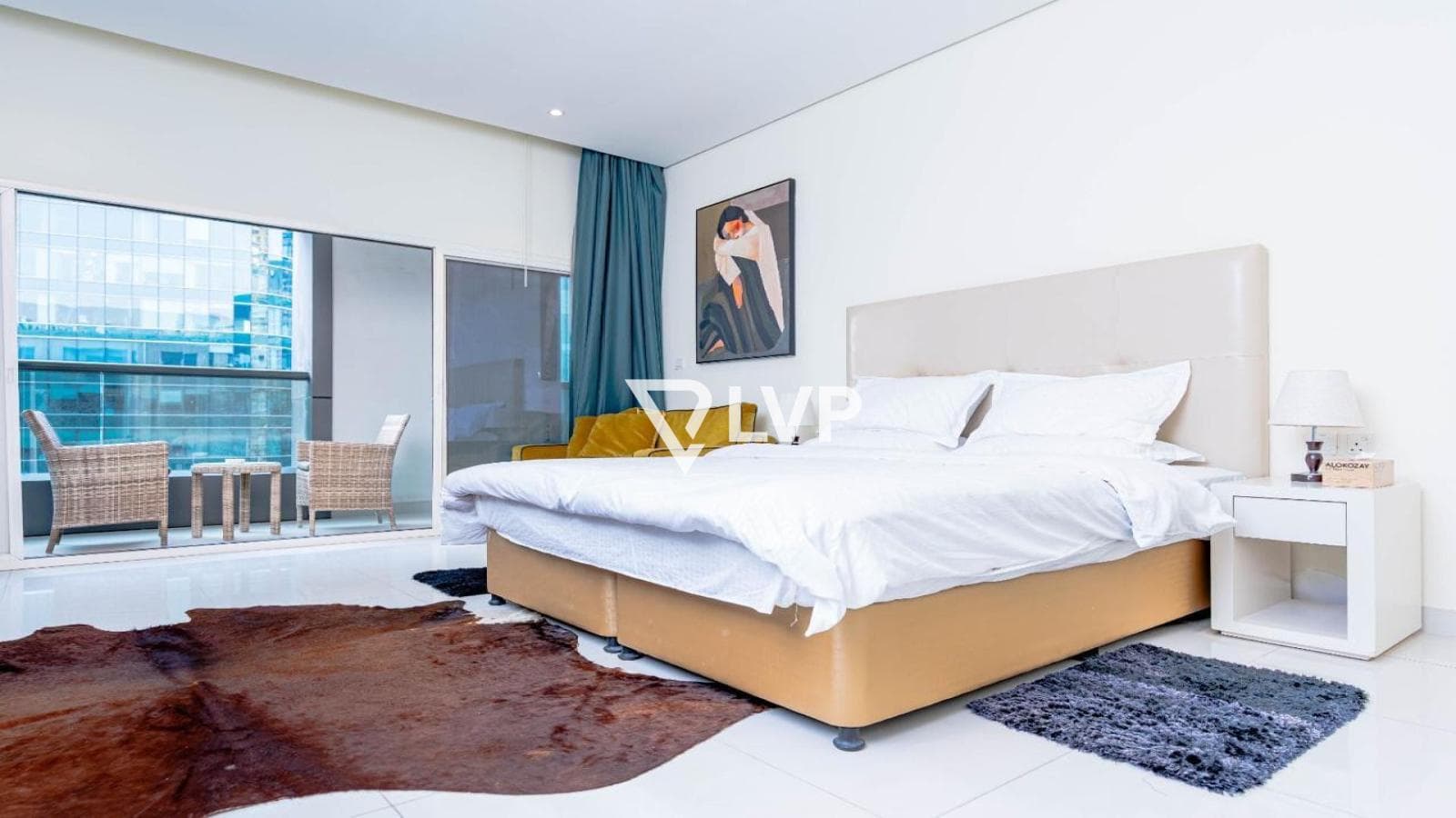 Prime Location | High Floor | Fully Furnished — photo 1