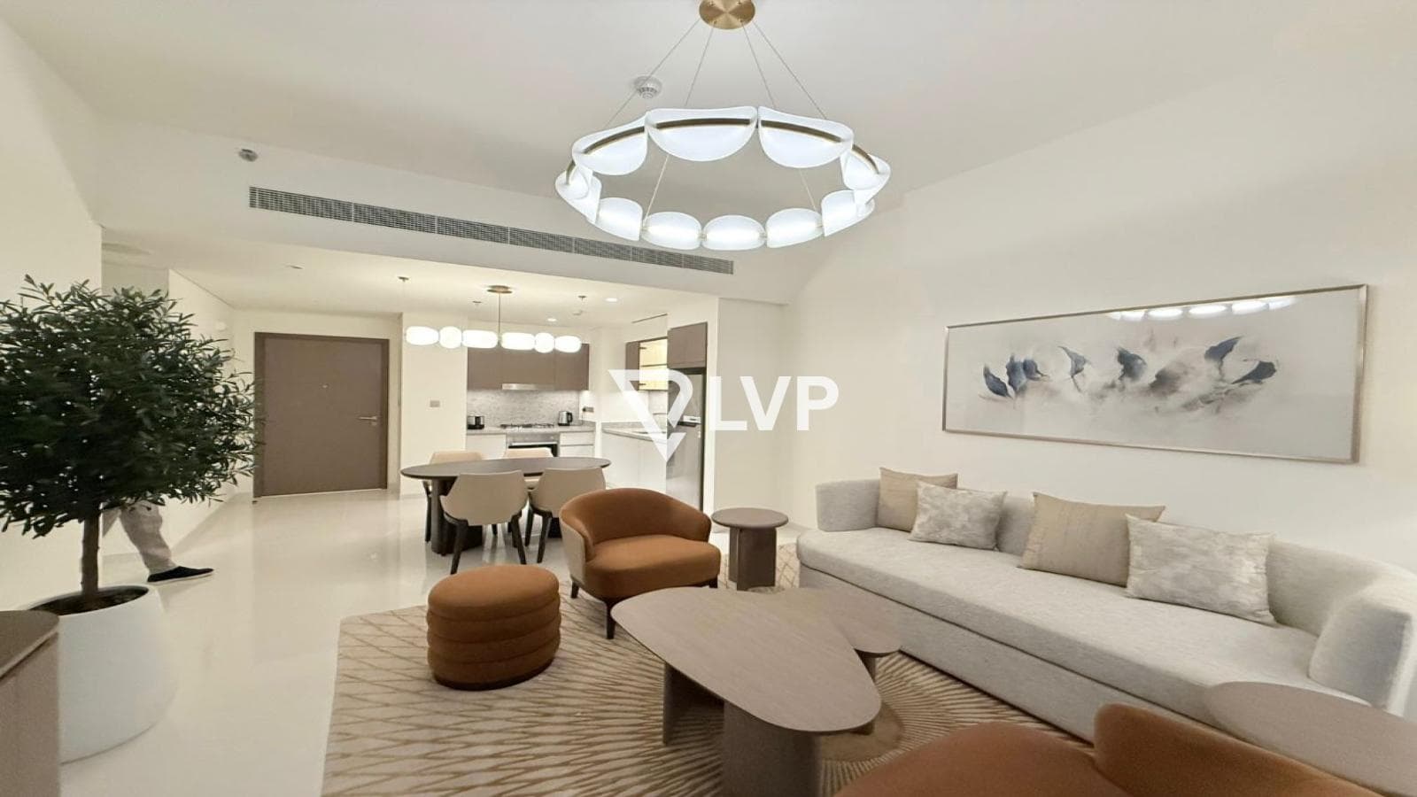 Upgraded 1BR | Fully Furnished | Beachfront — photo 4