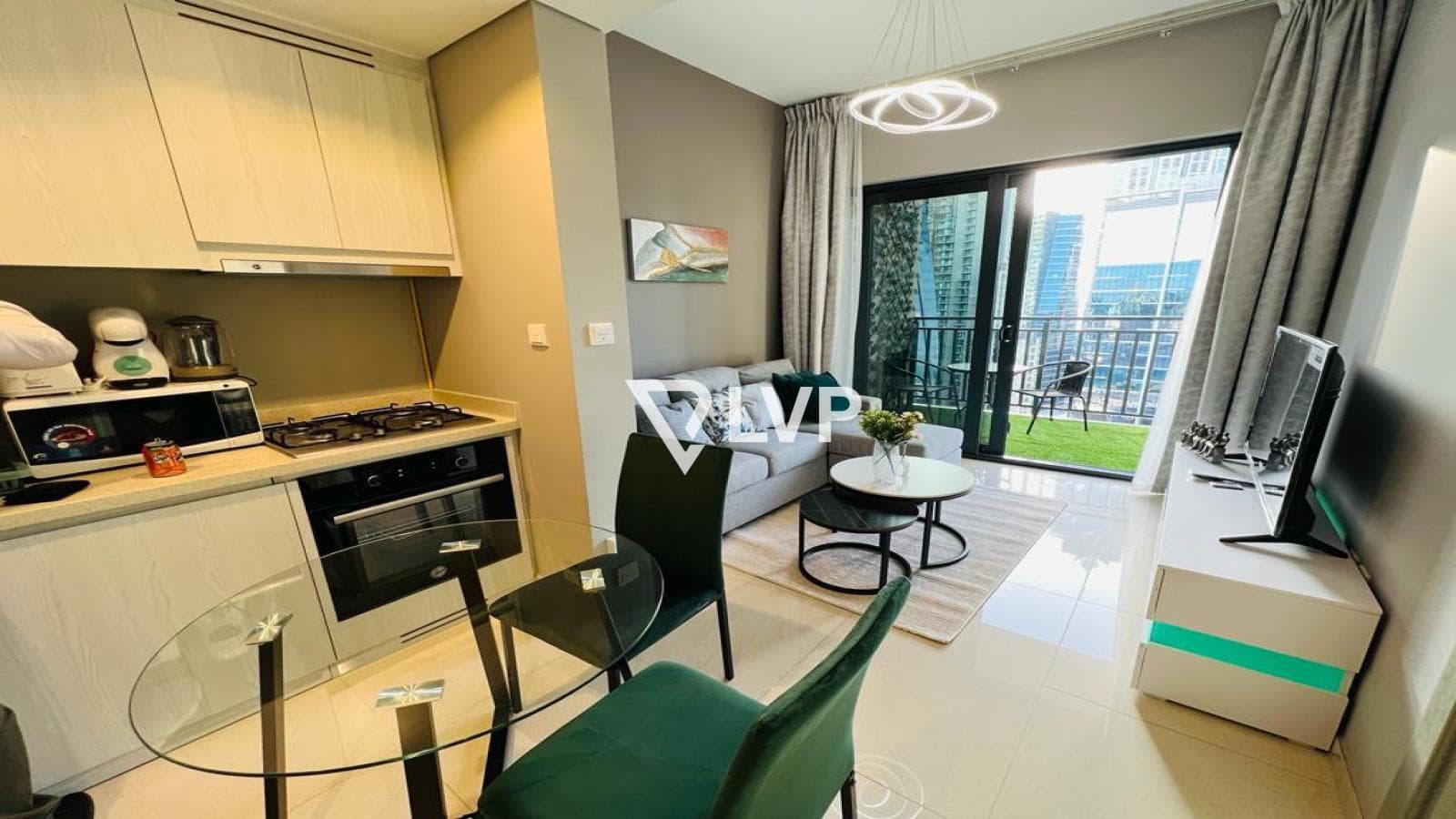 High Floor | Fully Furnished | Canal View — photo 3
